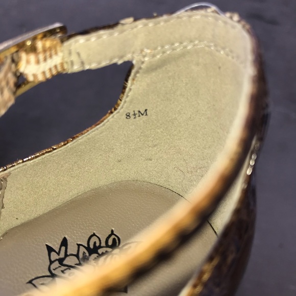 J. Reneé Heels - Picture 8 of 8